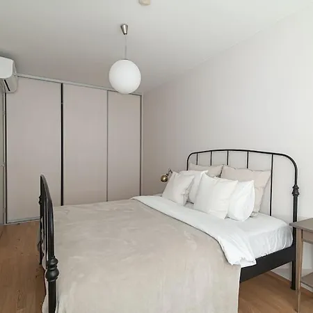 Comfortable Center By Urban Rent Butas